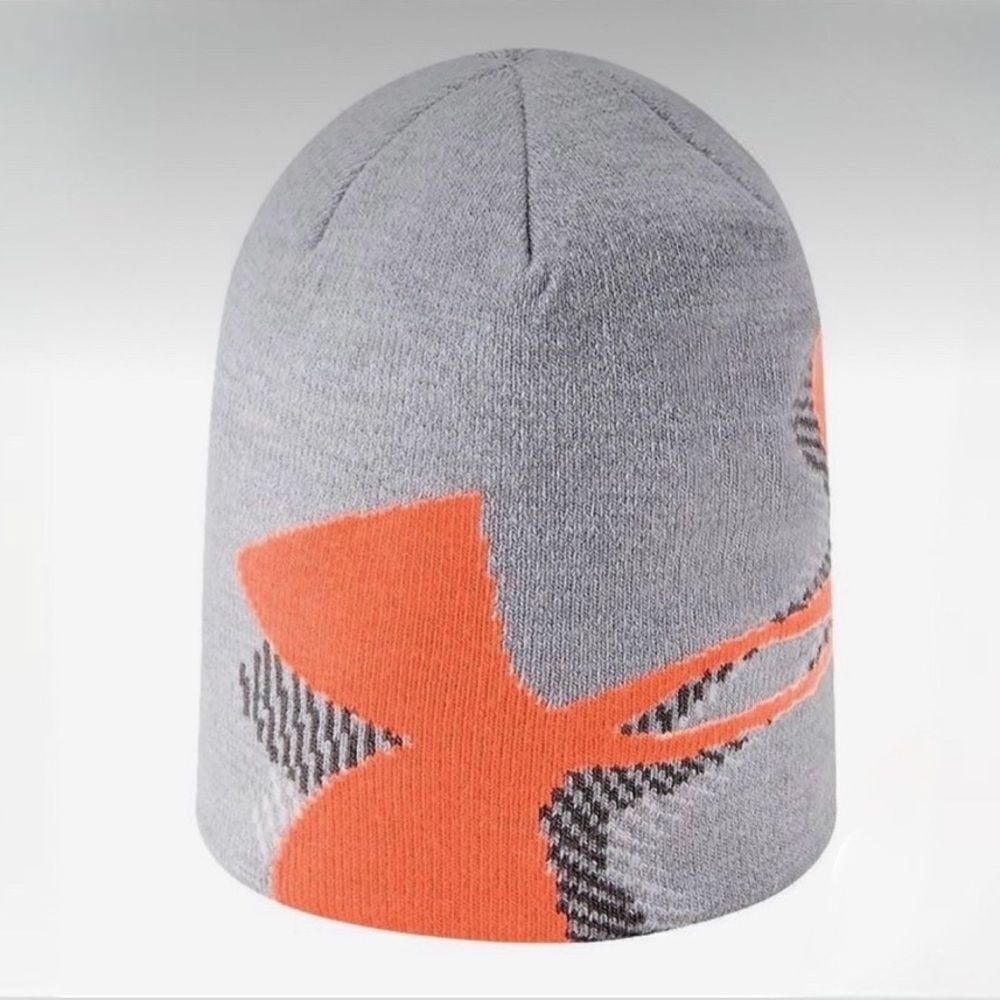 Under Armour Boys' Grey And Orand Large Logo Billboard Beanie OS